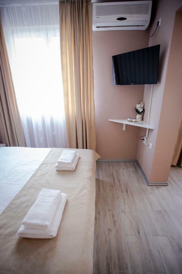 Venus Apartment Ni Екстериор снимка