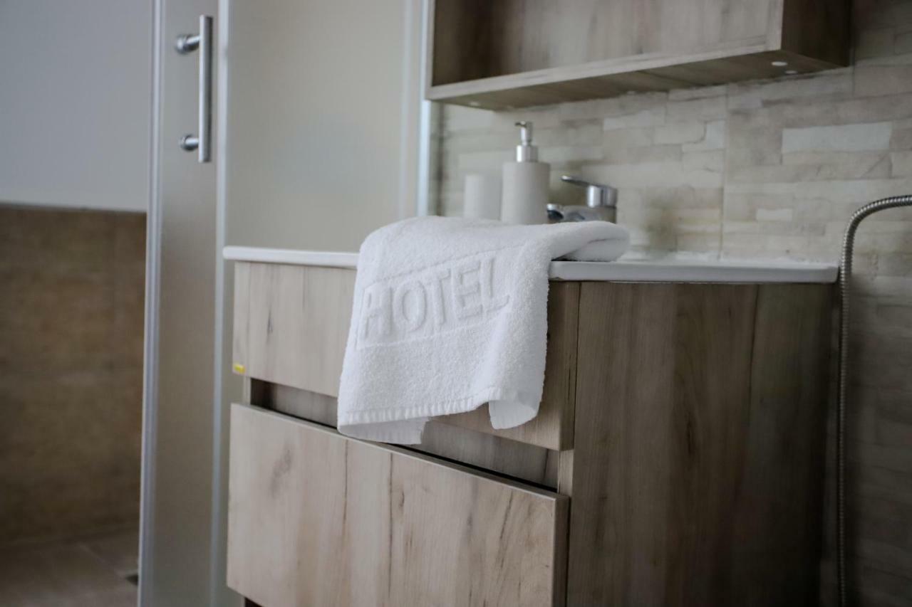 Venus Apartment Ni Екстериор снимка