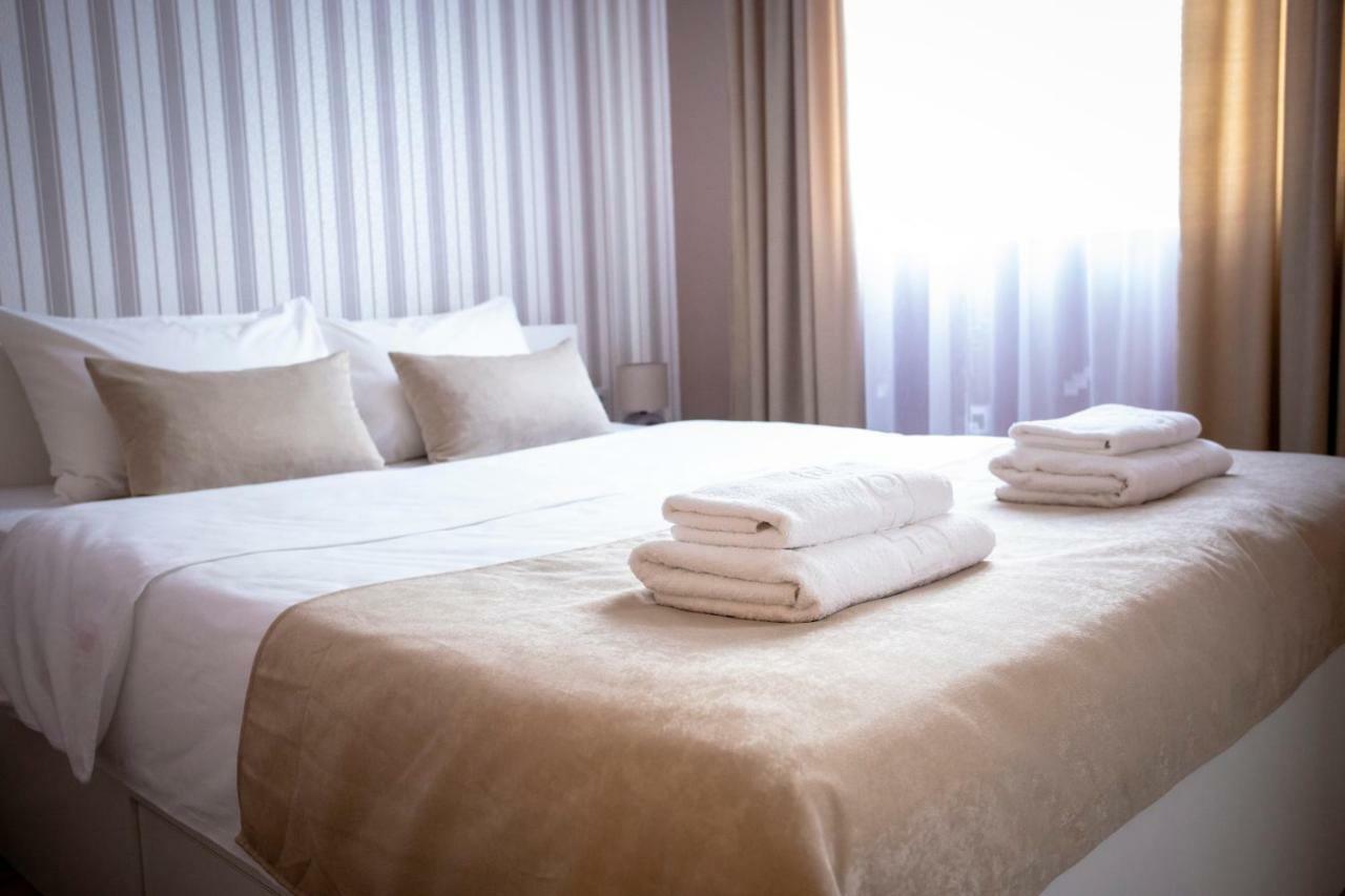 Venus Apartment Ni Екстериор снимка