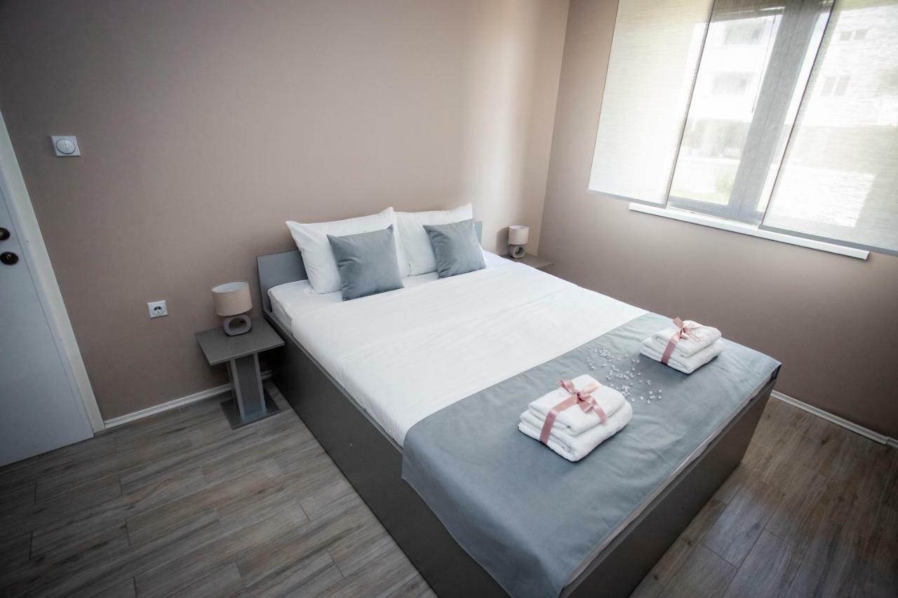 Venus Apartment Ni Екстериор снимка